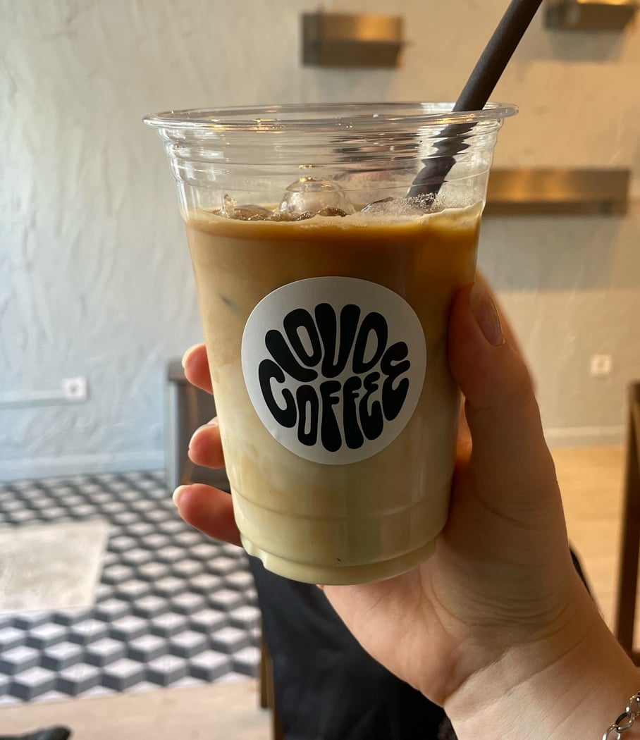 Loud coffee shop 3